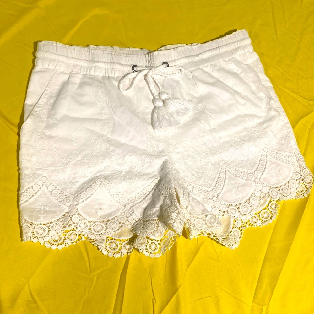 Democracy lace drawstring shorts